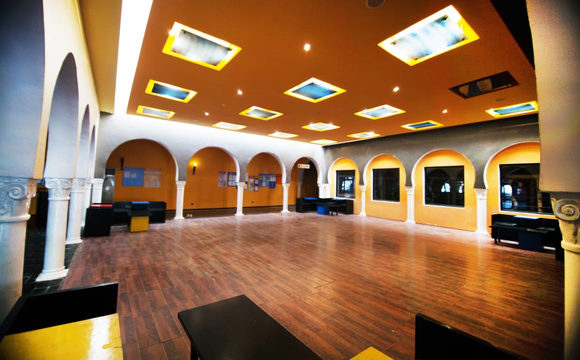 Lobby Hawai Beach Club