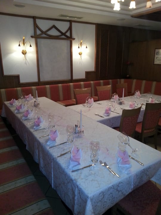 Blick ins Restaurant Hotel Bergkristall
