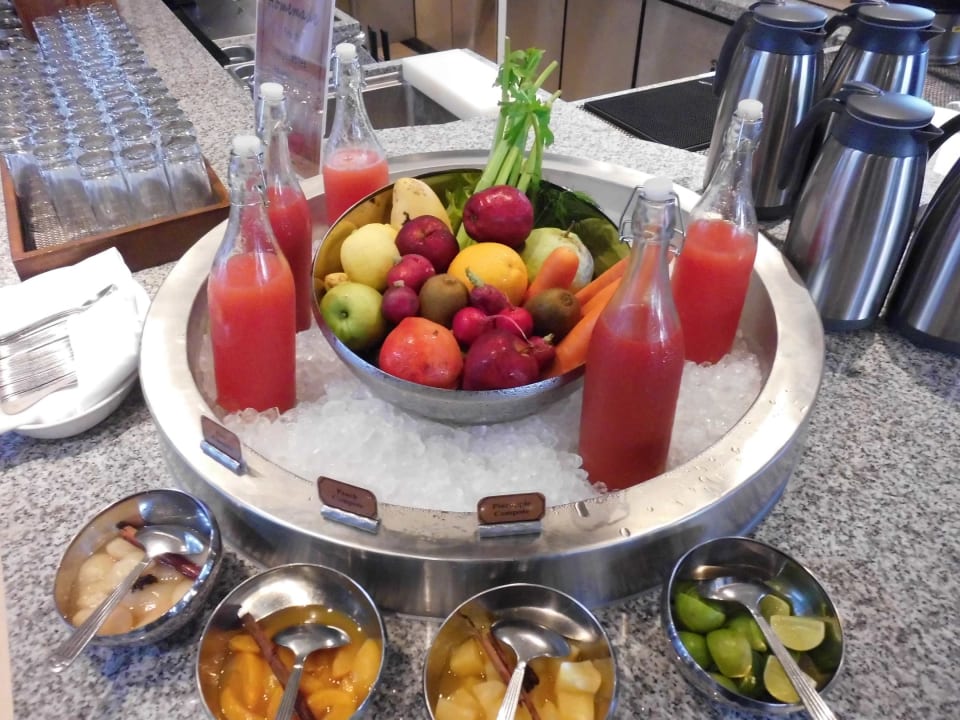 Gastro Woodlands Hotel & Resort