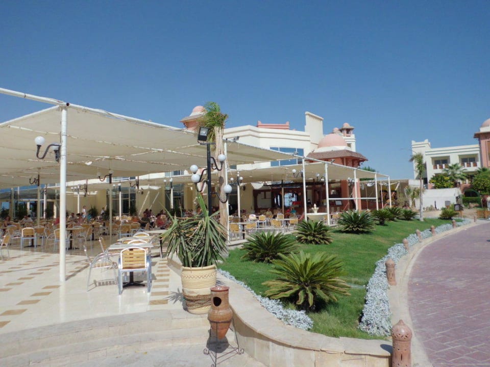 Außenbereich Serenity Alpha Beach