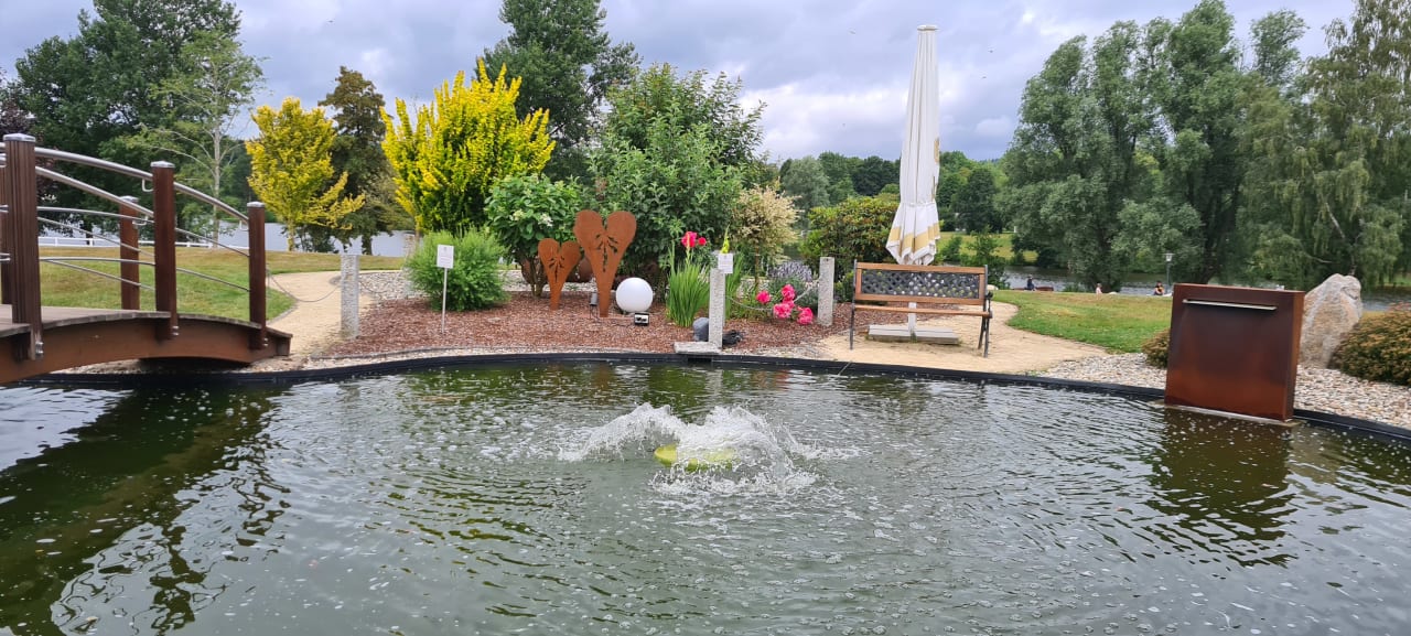 "Gartenanlage" Hotel Fronhof (Kell am See) • HolidayCheck (Rheinland