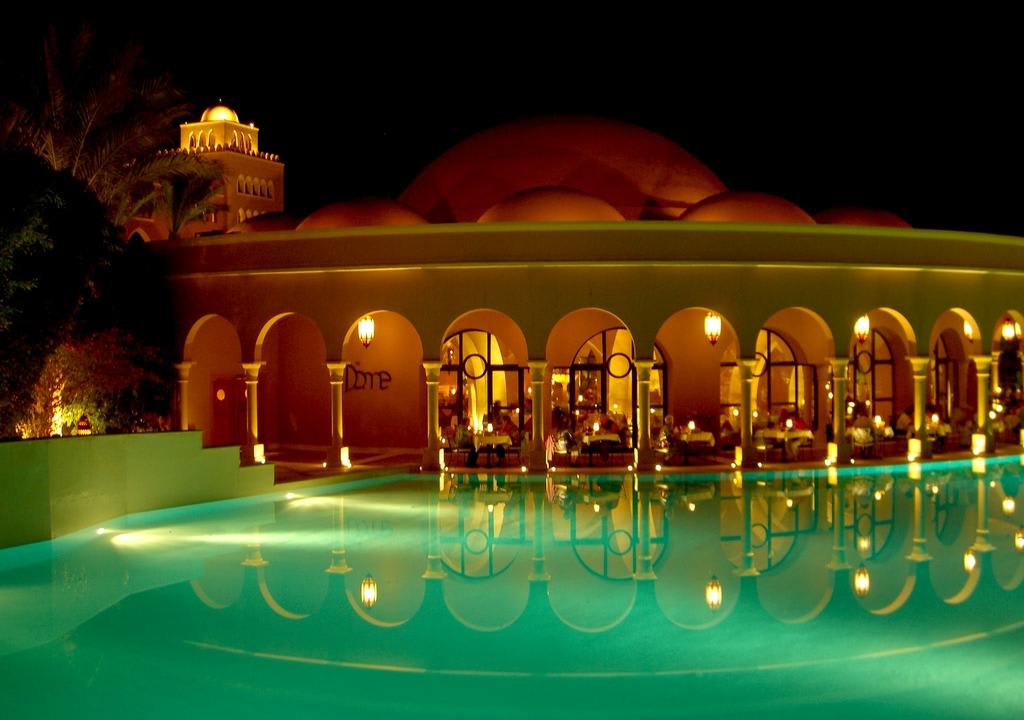 Restaurant Dome bei Nacht Makadi Palace
