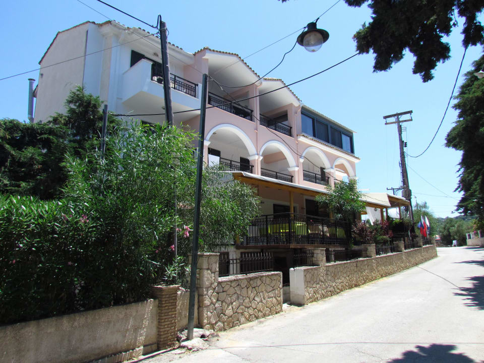 Droga na plażę przy hotelu Hotel Arion Renaissance