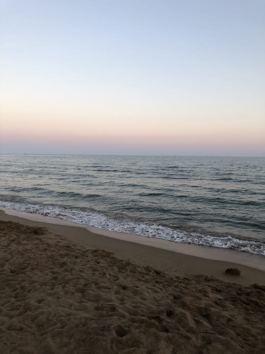 Strand Dream World Aqua Hotel