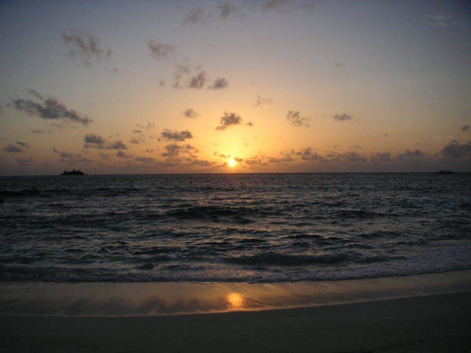 Sonnenuntergang von der Terrasse aus Cinnamon Dhonveli Maldives