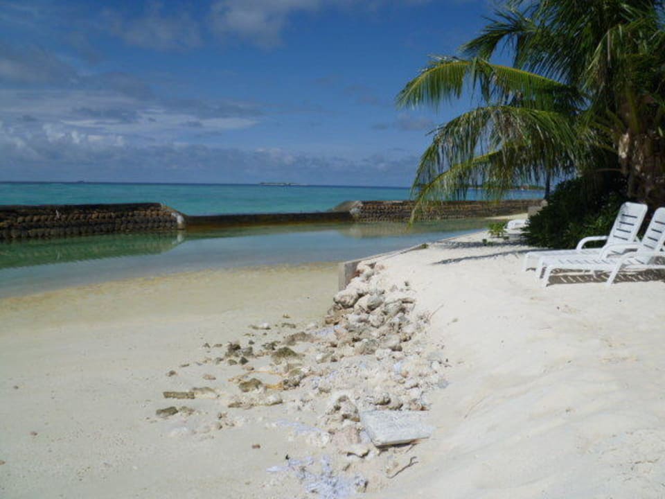 Strand an der Mauer, Südseite Adaaran Select Meedhupparu Island Resort - Premium All Inclusive