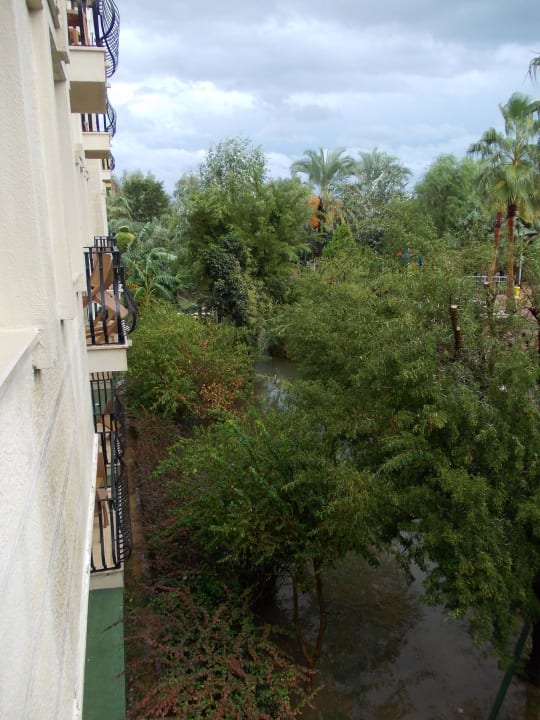 Unwetter mit 24 Std. Gewitter Belek Beach Resort Hotel