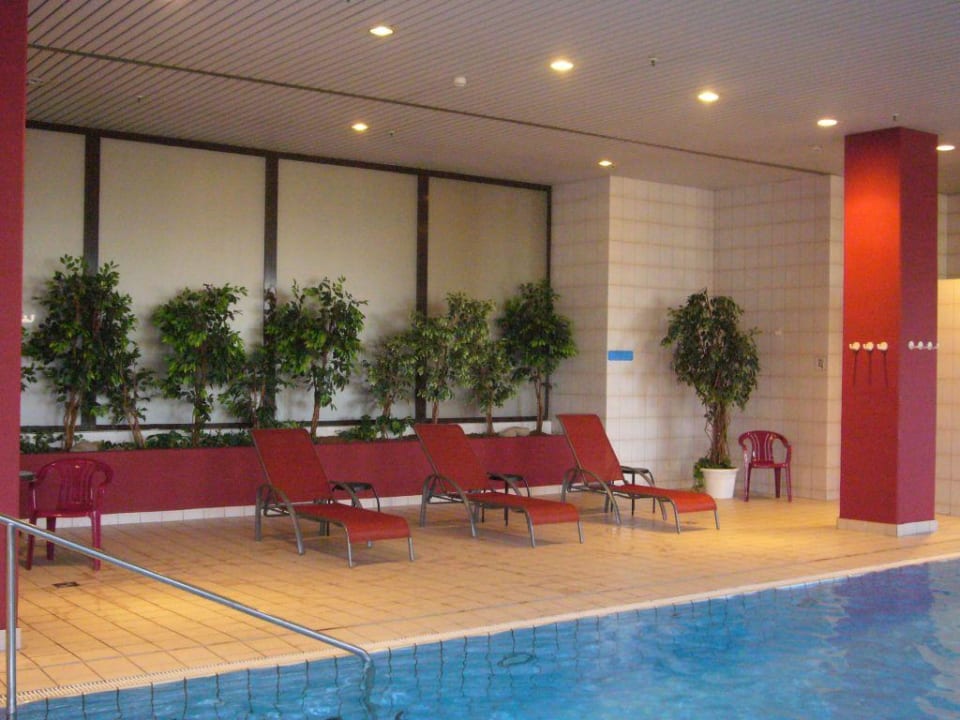 Die Liegen am Pool Stuttgart Marriott Hotel Sindelfingen