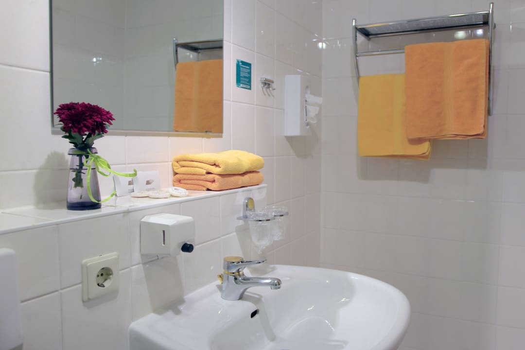 Badezimmer Hotel Goldener Adler