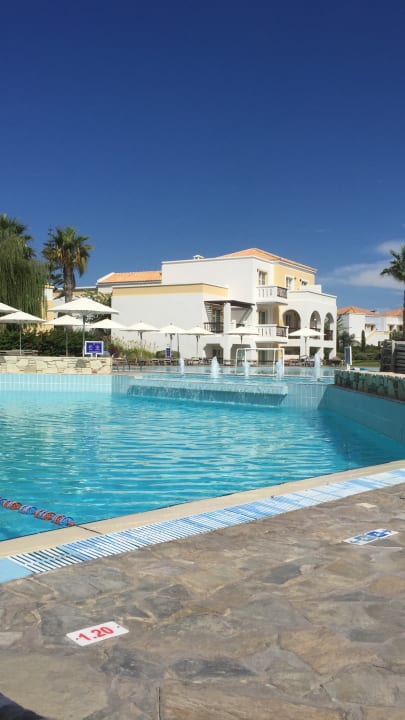 Außenansicht Neptune Luxury Resort