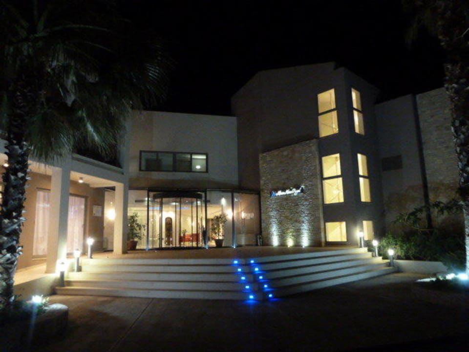 Schönes Hotel, nicht nur von innen! Minos Mare Royal