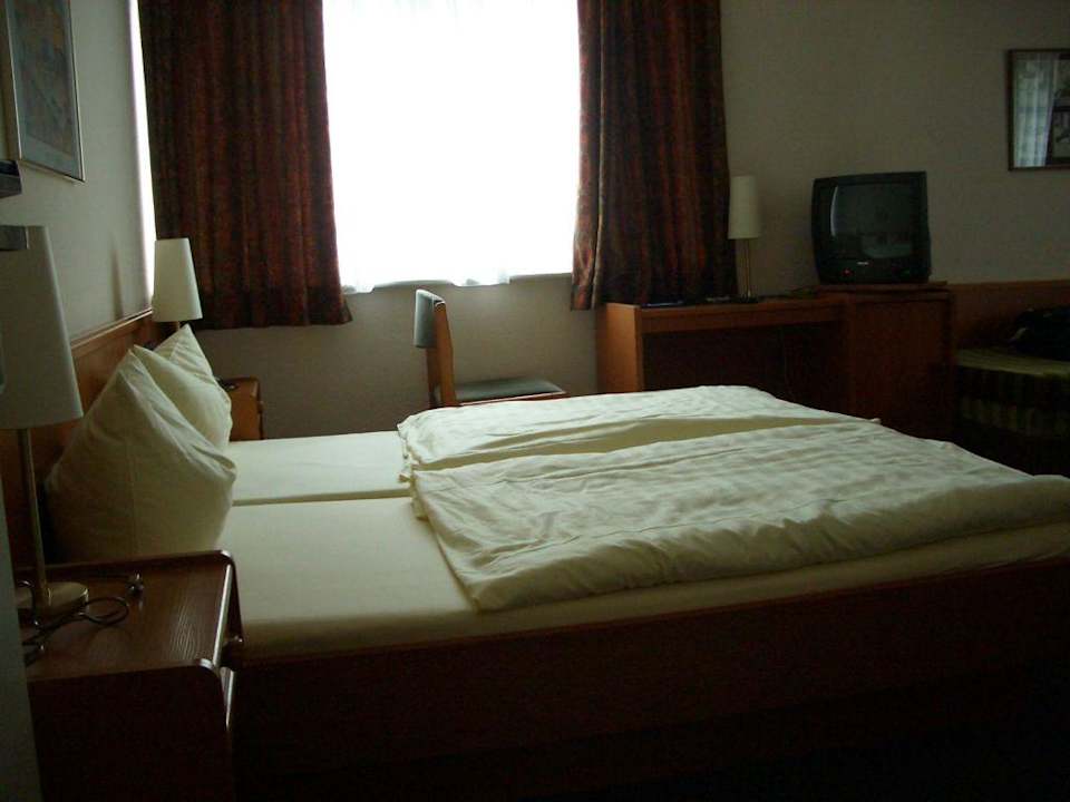 Zimmer Elbbrücken Hotel