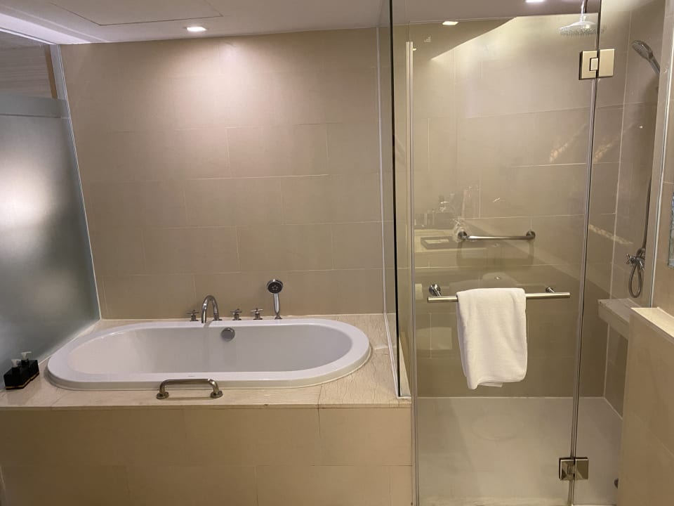 Zimmer JC Kevin Sathorn Bangkok Hotel