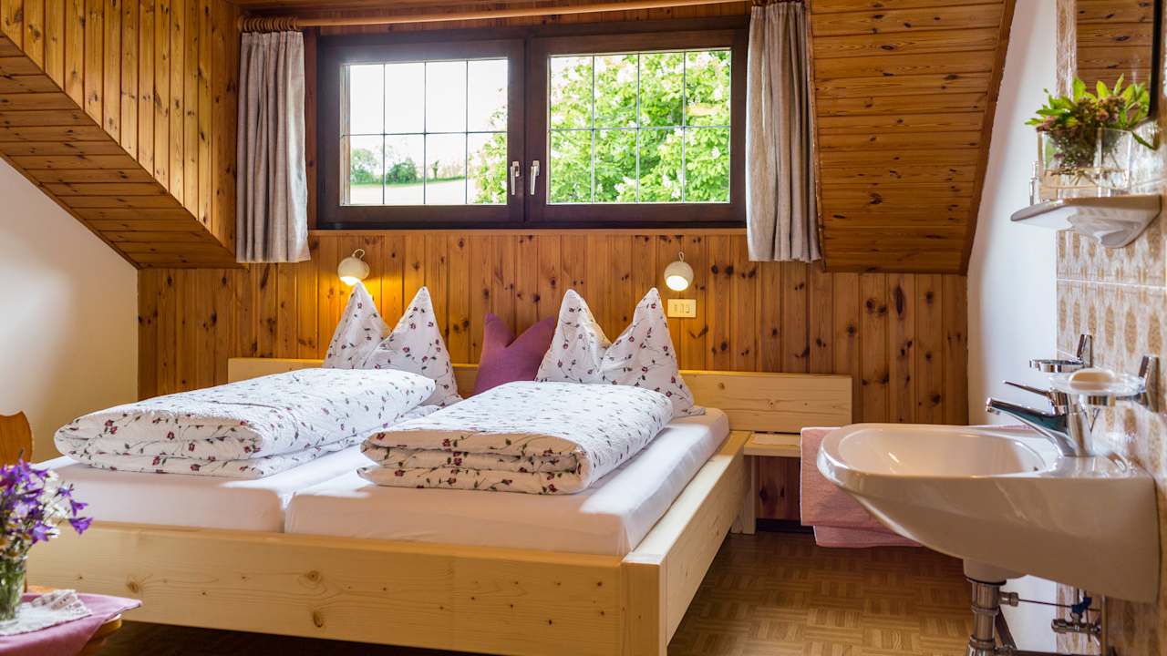 Zimmer Farm Chalets Mair am Graben