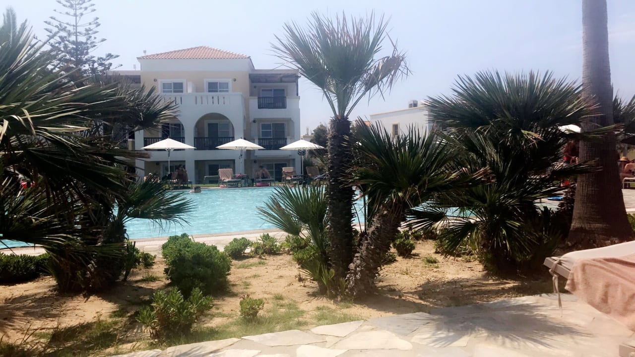 Pool Neptune Luxury Resort