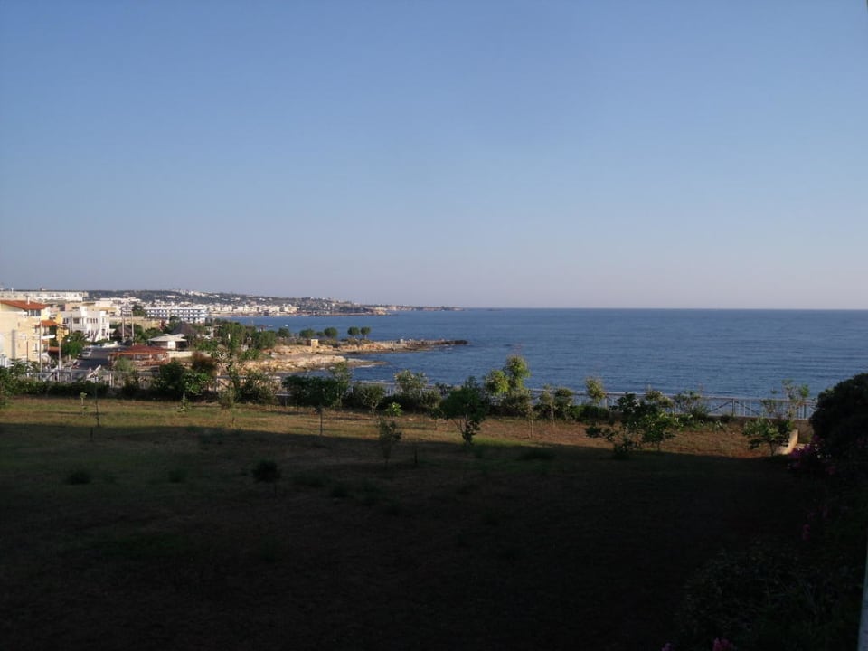 Blick vom Balkon Eri Beach & Village