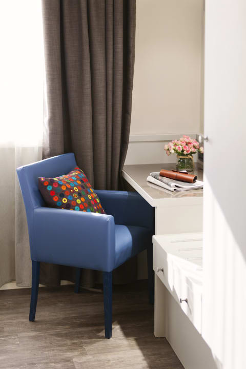 Zimmer Albavilla Hotel & Co