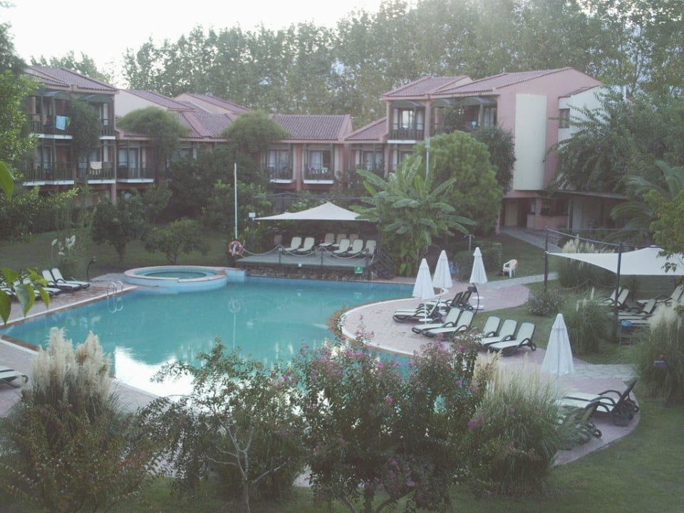 Family-Garden mit Poolanlage Limak Limra Hotel & Resort