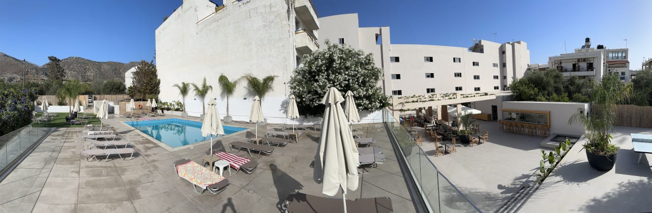 Pool Sergios Hotel - Adults Friendly