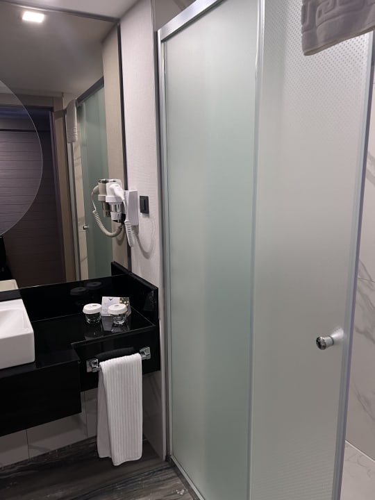 Zimmer Royal Wings Hotel