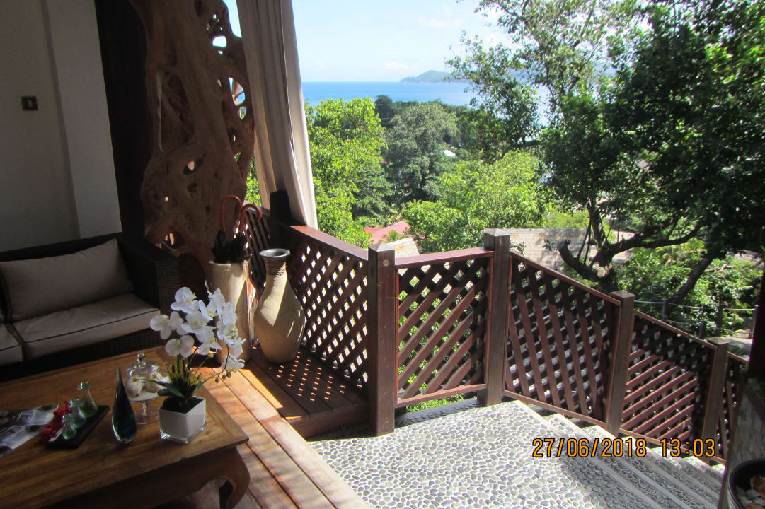 Ausblick Le Domaine de l'Orangeraie