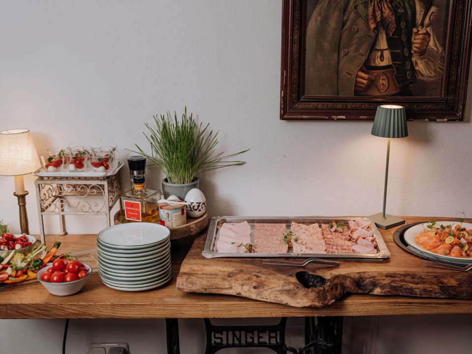 Gastro Der Schlosswirt zu Anif - Biedermeierhotel & Restaurant