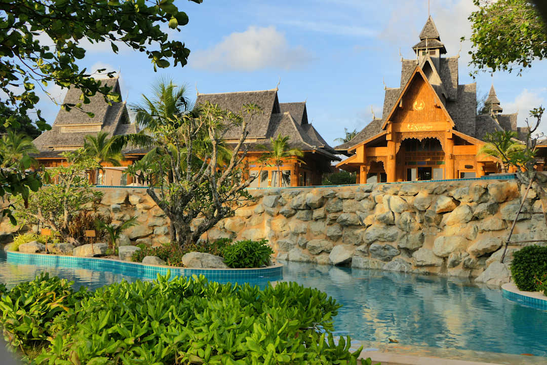Außenansicht Santhiya Phuket Natai Resort & Spa