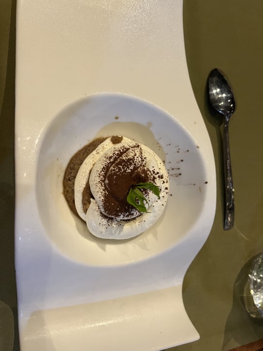 Gastro Xanadu Resort Hotel