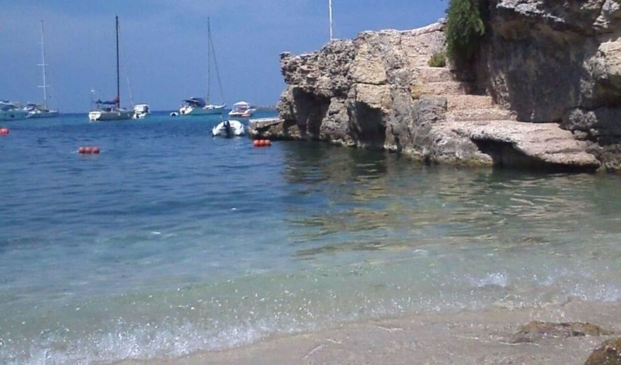 ...einer von vielen Stränden vom Hotel ... Comino Hotel & Bungalows