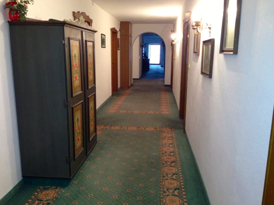Gang zu unserem Zimmer Hotel Alpina