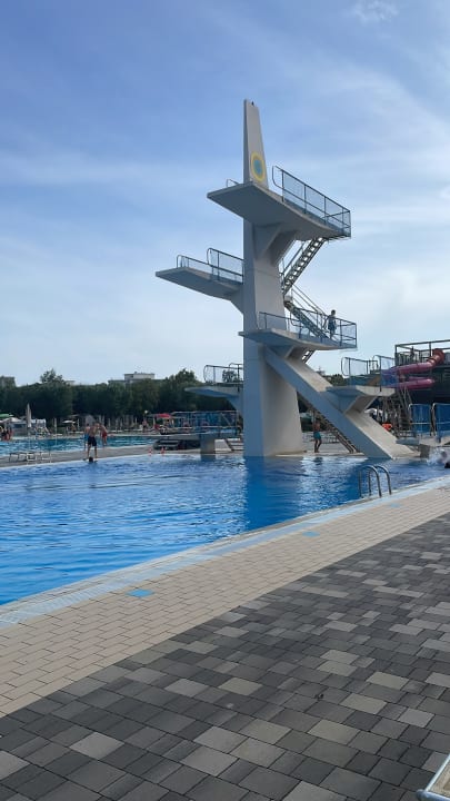 Pool Marina Julia Family Collection