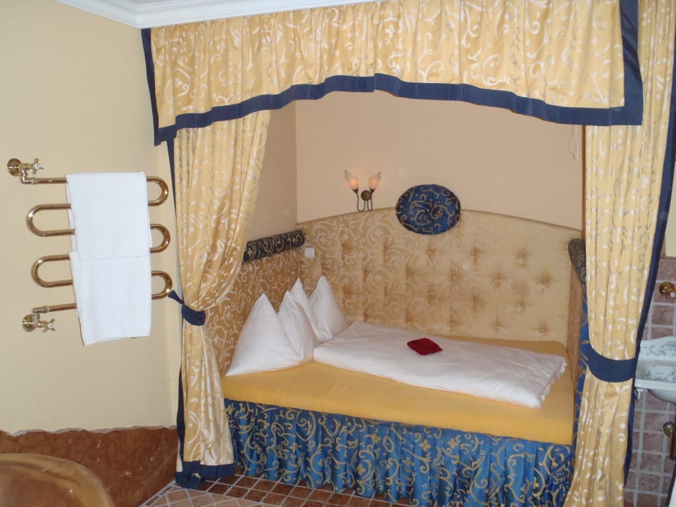 Romantikbett (Kaiserwanne) Romantik Hotel Im Weissen Rössl