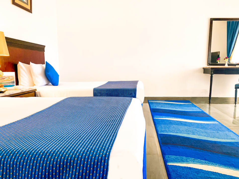 Zimmer White Valley Palace