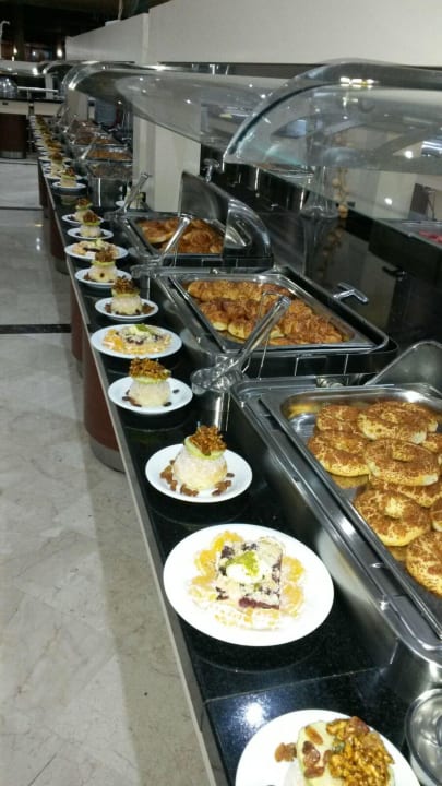 Sehr viel und lecker Grand Seker Hotel