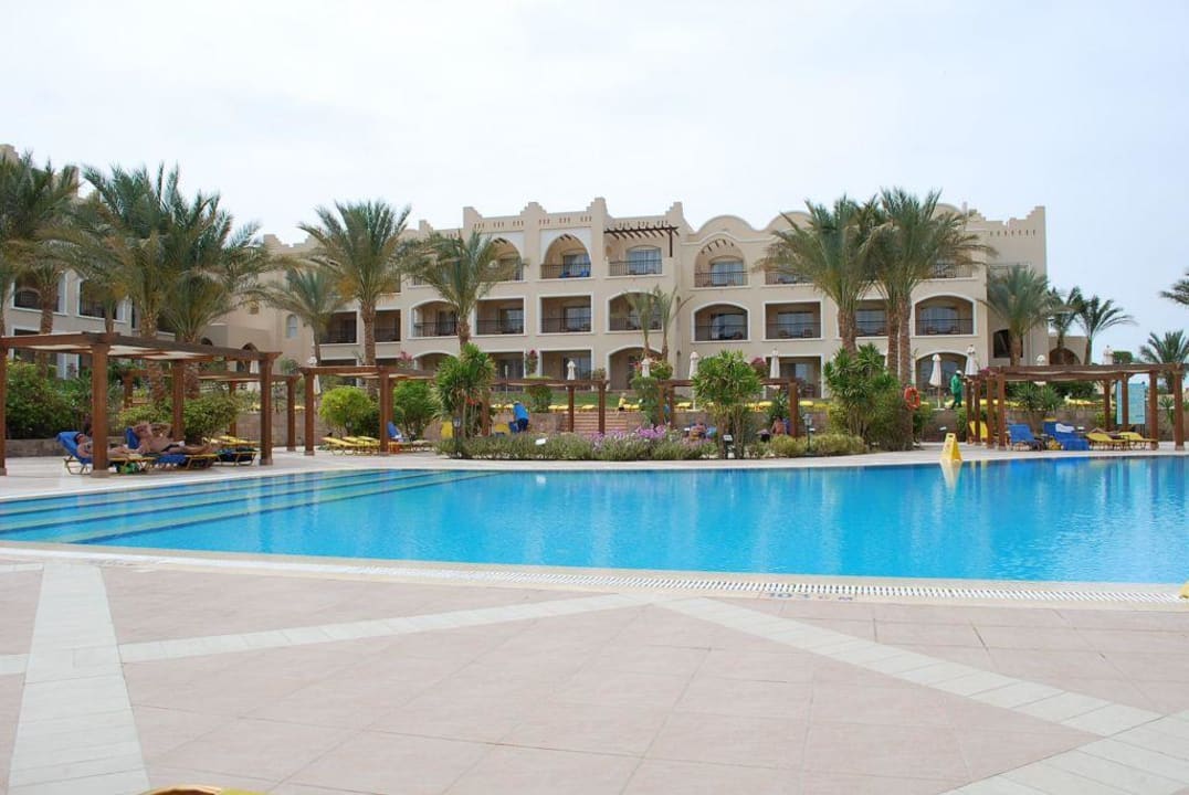 Am Pool Hotel JAZ Makadi Star & Spa