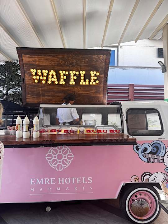 Gastro Emre Beach & Emre Hotel