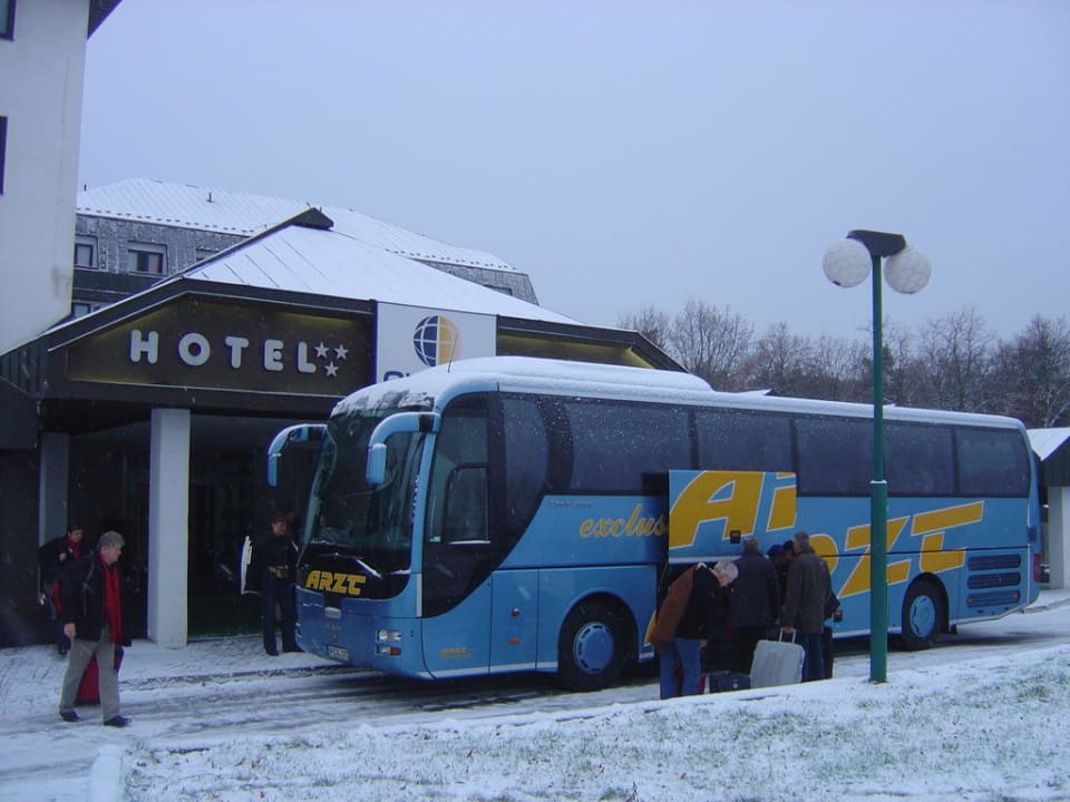 Eingang Hotel Globus