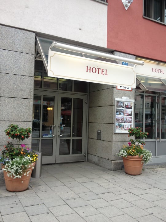 Eingang Hotel Gasthof zur Post