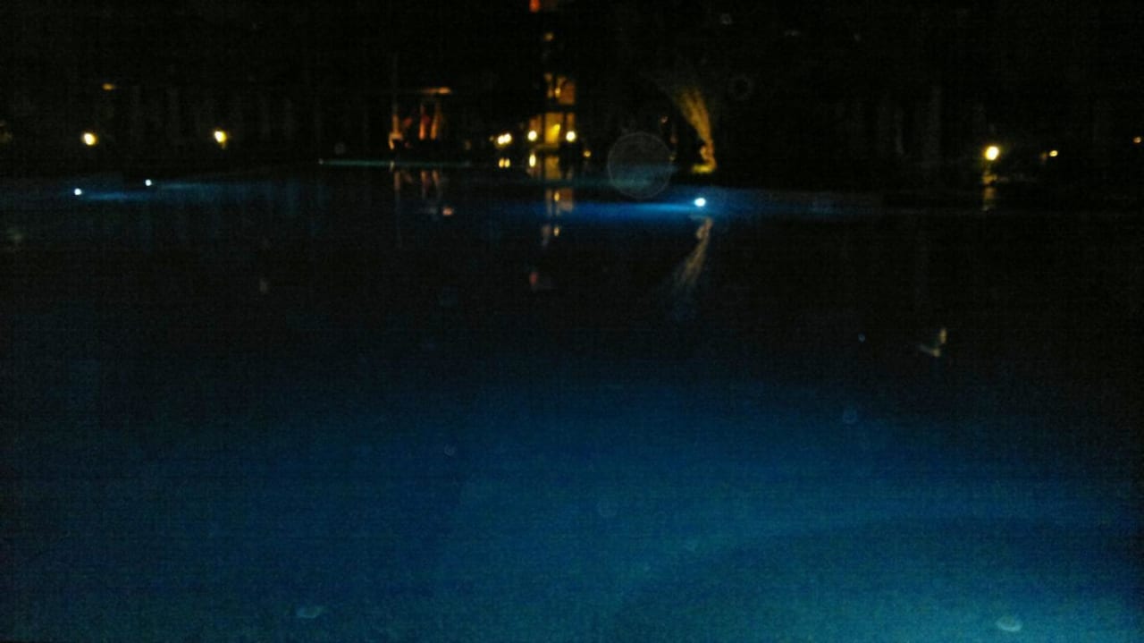 Am 25.10.2012 Barut B Suites