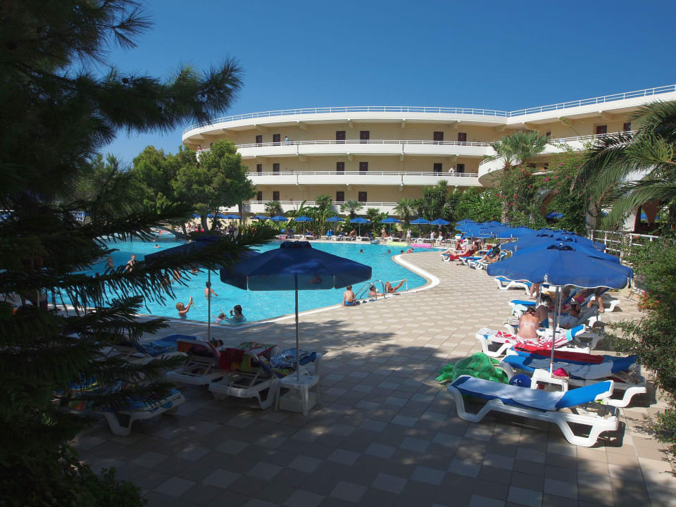 Baseny w części Kalithea Mare Hotel Kalithea Horizon Royal