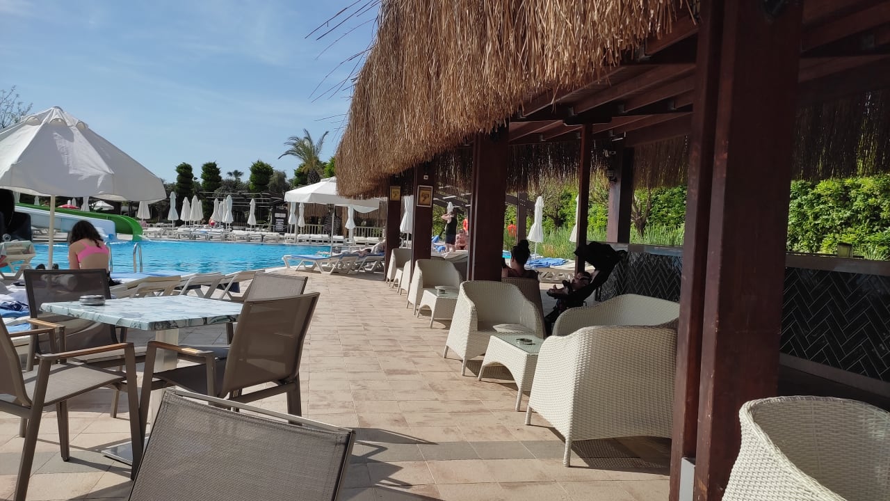 Gastro Saturn Palace Resort Hotel