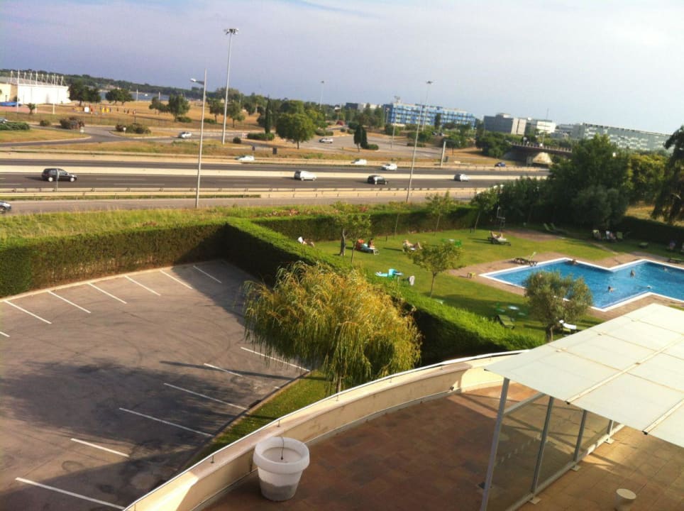 Pool direkt an der Autobahn Hotel SB BCN Events