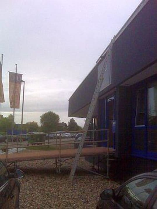 Rampe Eingang Ross Messehotel