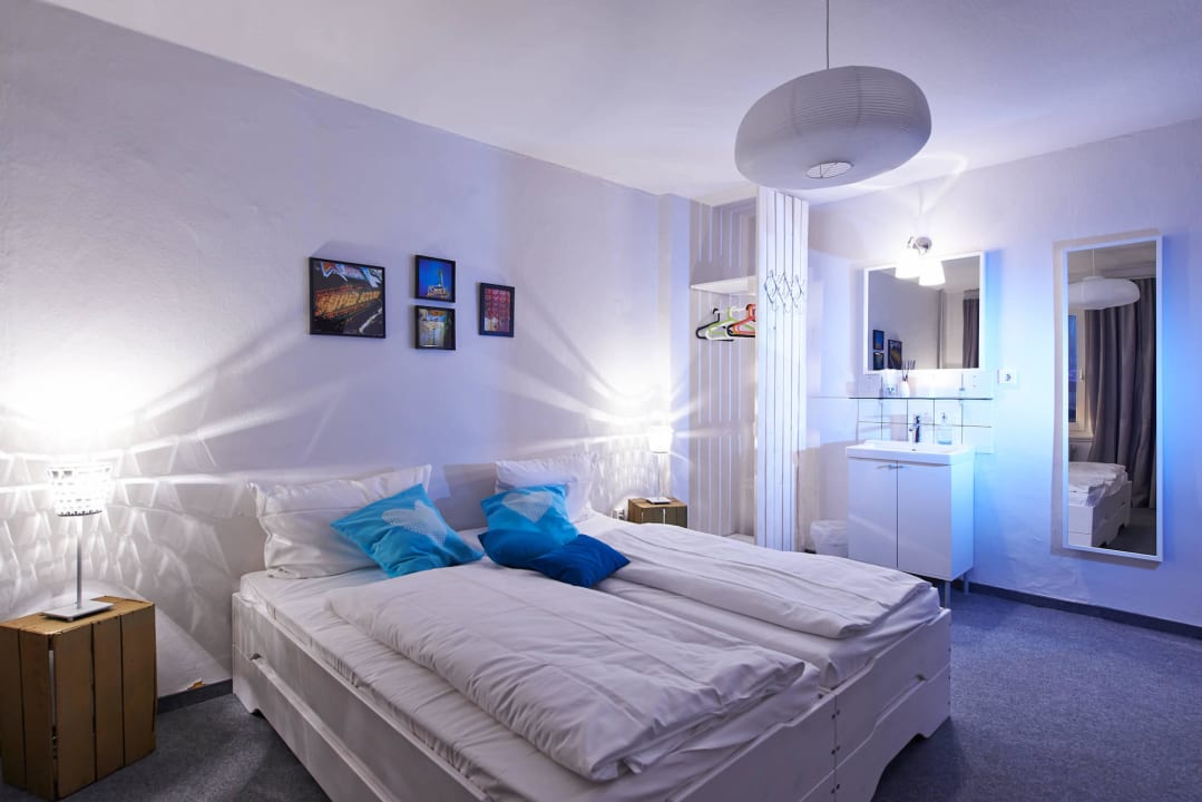 2-4 Liegeplätze Hostel mit Etagenbad Pyjama Park Reeperbahn Hotel