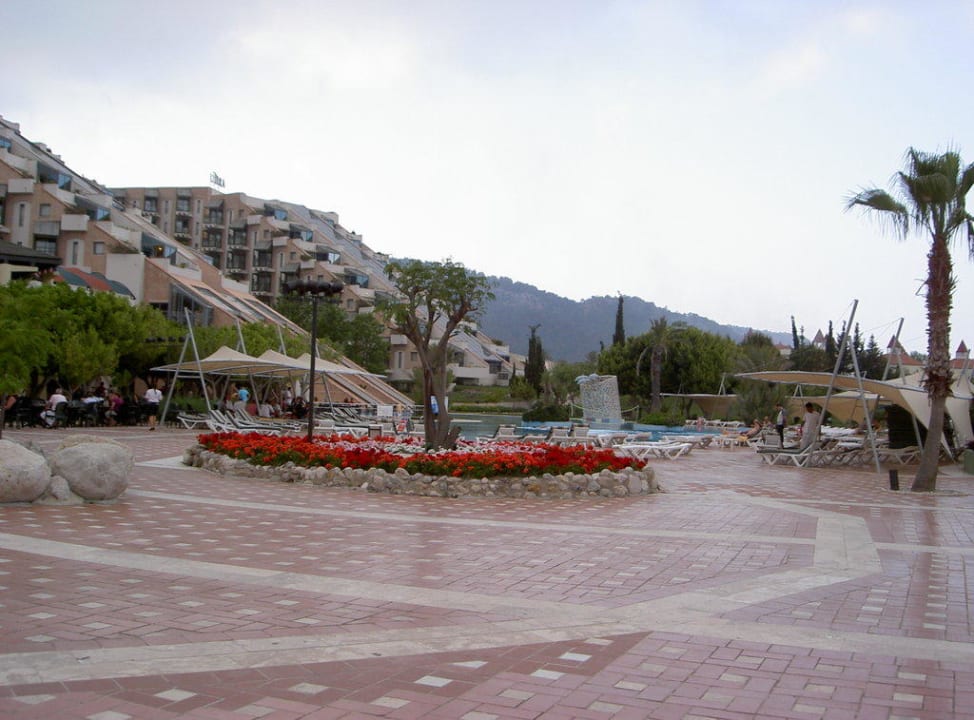 Blick richtung Hauptpool Limak Limra Hotel & Resort