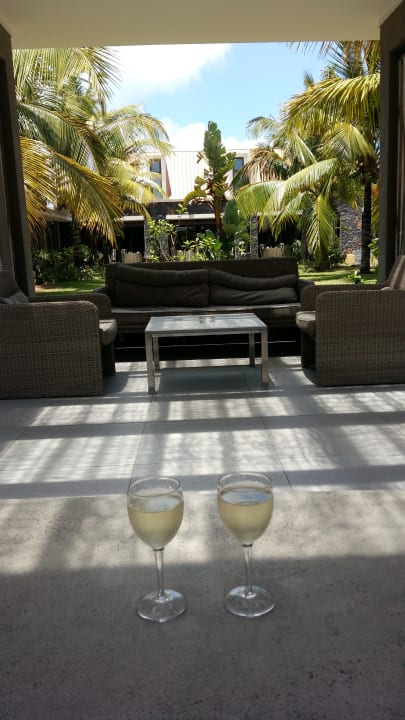 Restaurant Crystals Beach Resort Belle Mare, a member of Radisson Individuals