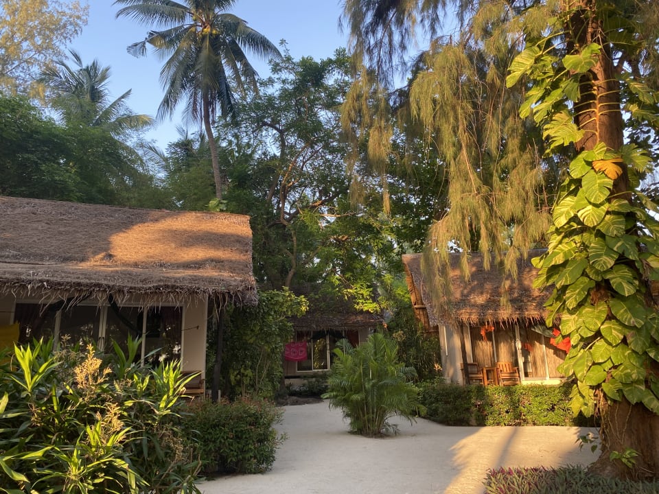 Außenansicht Angkana Hotel Bungalows