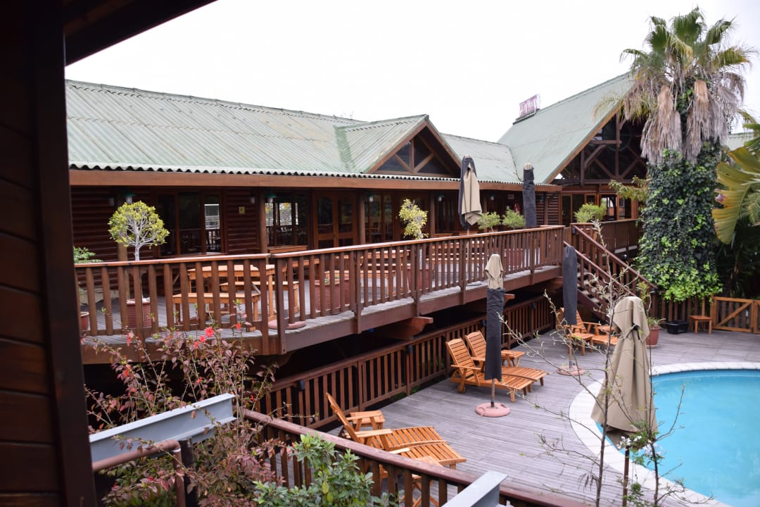 Pool The Graywood Hotel