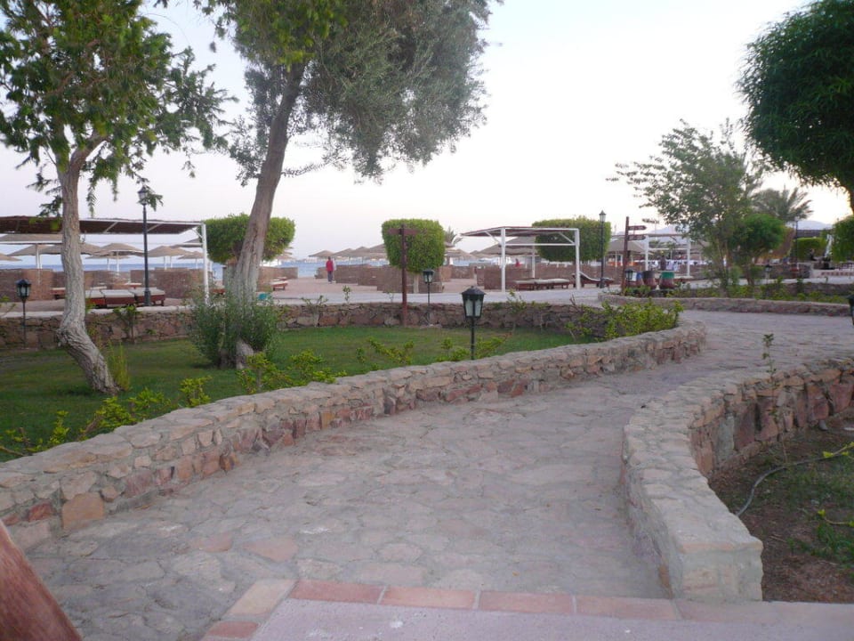 Vom Bungalow zum Strand Eagles Paradise Abu Soma