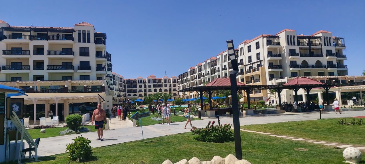 Außenansicht Gravity Hotel & Aqua Park Hurghada